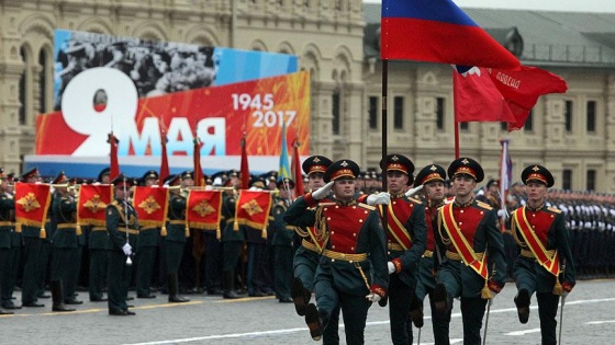 Rusya'da 9 Mayıs Zafer Günü Kızıl Meydan'da kutlandı