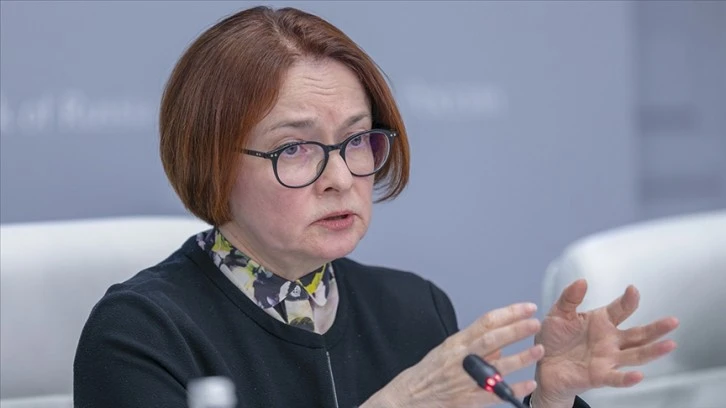 Rusya Merkez Bankası Başkanı Nabiullina, ekonomideki düşüşle ilgili soruya nasıl cevap verdi?