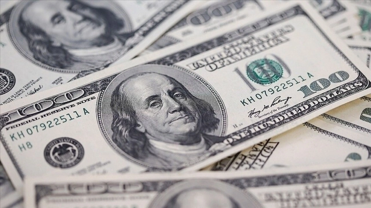 Rusya'nın federal b&uuml;t&ccedil;e a&ccedil;ığı yaklaşık 79 milyar dolara &ccedil;ıktı