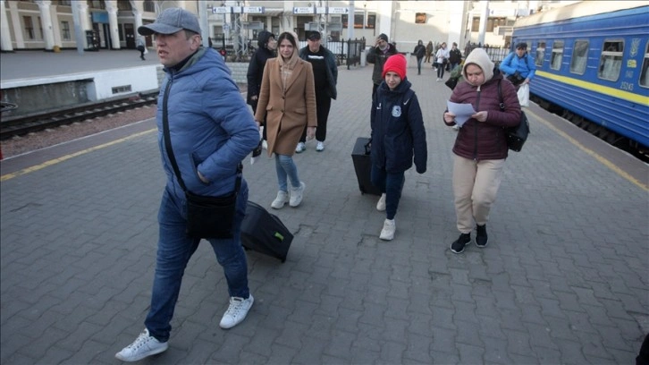 Rusya: Ukrayna'daki tehlikeli bölgelerden tahliye edilen kişi sayısı 704 binin üzerinde