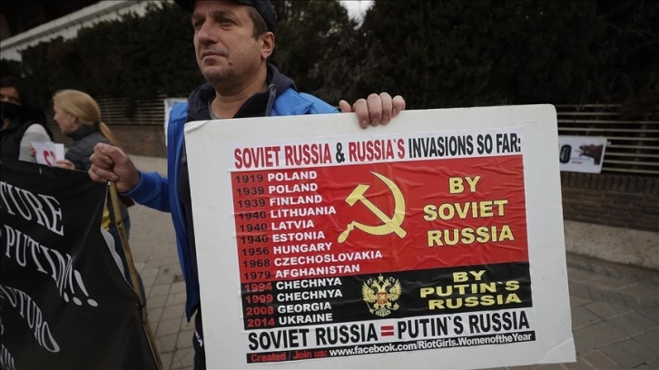 Rusya'nın askeri müdahalesi İspanya'da protesto edildi