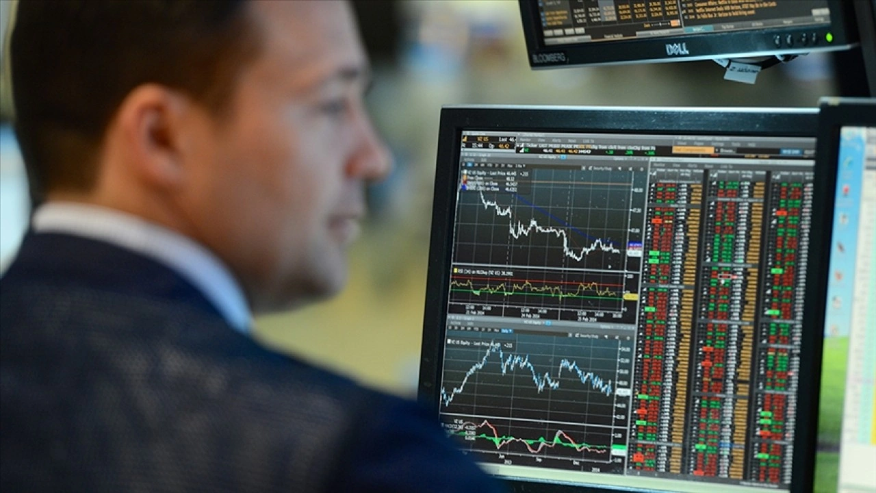 S&P 500 ve Nasdaq endeksleri tarife belirsizlikleriyle geçen ikinci çeyreği rekorla tamamladı