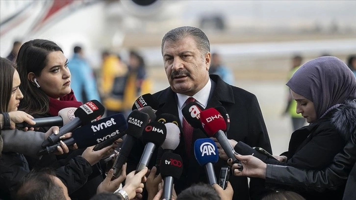 Sağlık Bakanı Koca, bugün Gazze'den 26'sı hasta 50 kişinin Ankara'ya geleceğini bildi