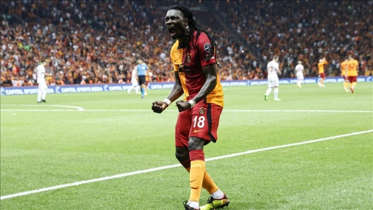 Sahada 10 kişi kalan Galatasaray, son dakikalarda güldü