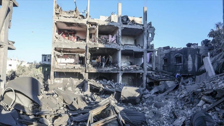 Şairlerin 'Gazze Şiir Nöbeti' Üsküdar'da devam etti