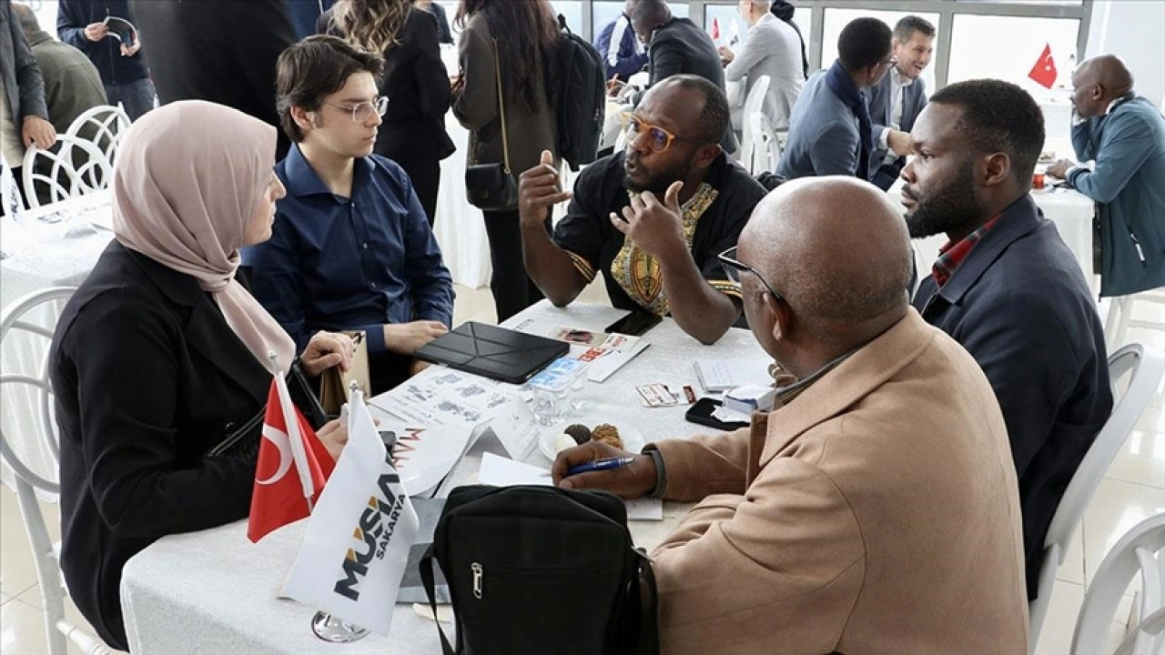 Sakaryalı ve Afrikalı iş insanları ikili ticaret görüşmesi yaptı