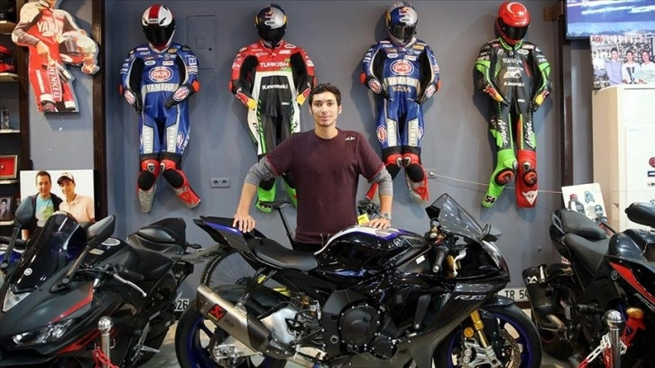 Şampiyon motosikletçi Toprak Razgatlıoğlu, yeni sezona hazırlanıyor