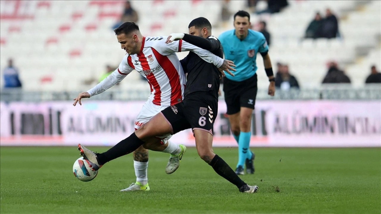 Samsunspor, Süper Lig'de yarın Sivasspor'u konuk edecek