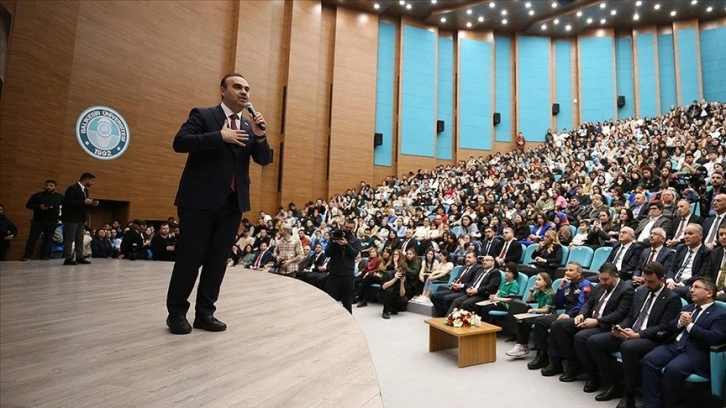 Sanayi ve Teknoloji Bakanı Kacır: Küresel uzay ekonomisinden yıldan yıla daha fazla pay alacağız