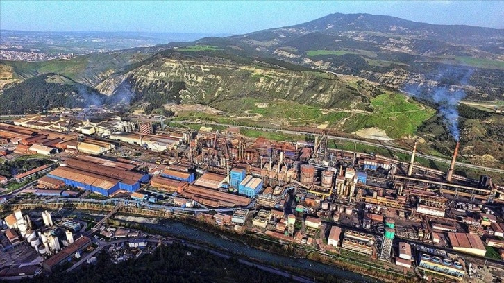 Sanayileşmeyle ve turizmle gelişen kent