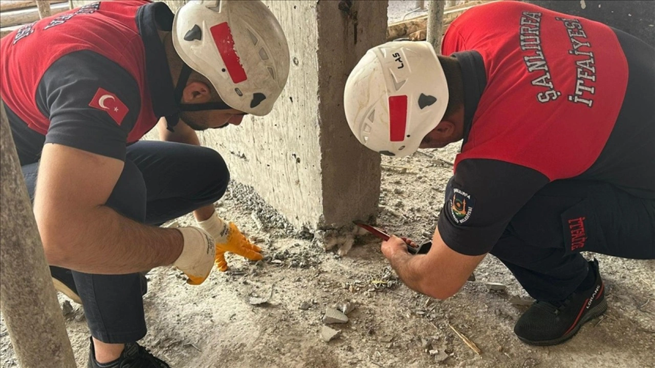 Şanlıurfa'da beton kolonun altında mahsur kalan kedi yavrusu kurtarıldı