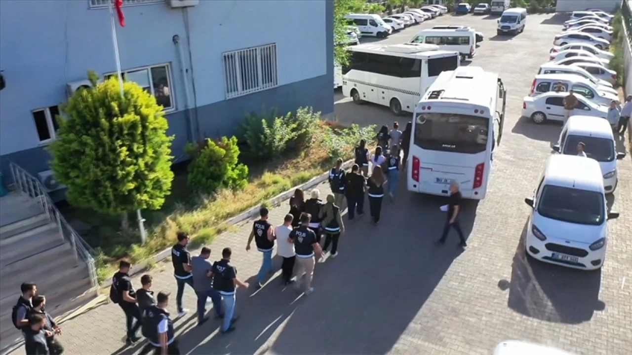 Şanlıurfa merkezli dolandırıcılık operasyonlarında 41 şüpheli tutuklandı