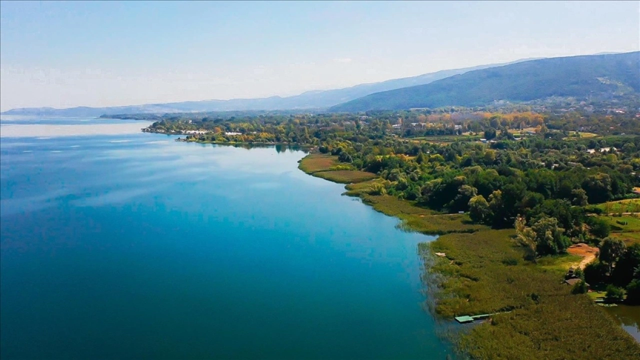 Sapanca Gölü'ndeki su seviyesi 4 santimetre yükseldi