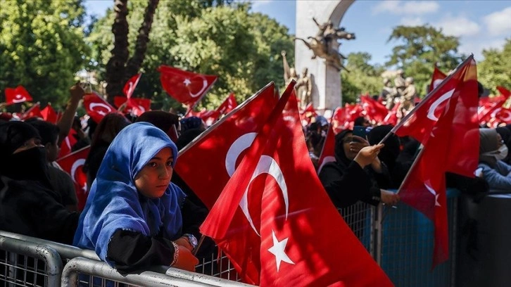 Saraçhane Meydanı'nda 15 Temmuz Demokrasi ve Milli Birlik Günü Anma Programı