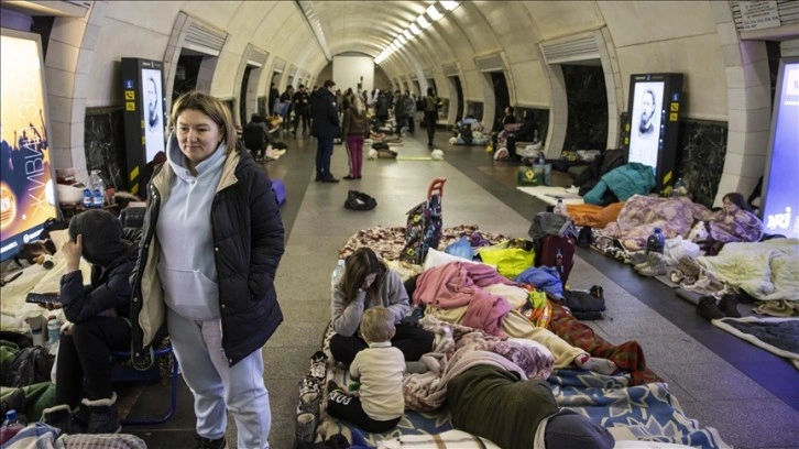 Savaş nedeniyle Kiev sakinleri 1 aydır metro istasyonlarına sığınıyor -  dikGAZETE.com - Son Dakika Haberler