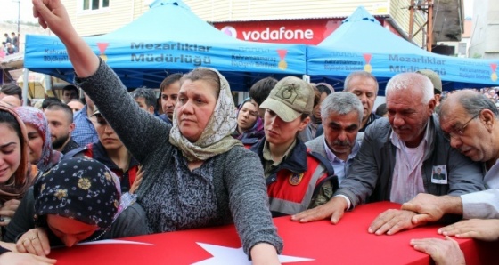 Şehit annesi: Senin yerine ben savaşacağım!