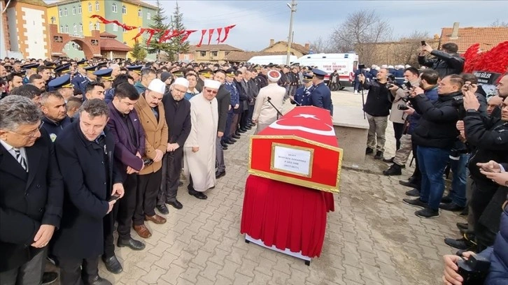 Şehit Piyade Sözleşmeli Onbaşı Özkardeş son yolculuğuna uğurlandı