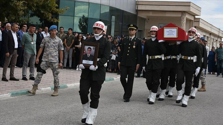 Şehit Piyade Üsteğmen Erkuş memleketi Malatya'da son yolculuğuna uğurlandı