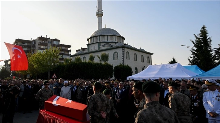 Şehit polis memuru Şimşek son yolculuğuna uğurlandı