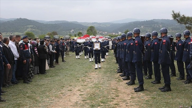 Şehit Sözleşmeli Er Rıdvan Gürsoy'un cenazesi Kütahya'da defnedildi