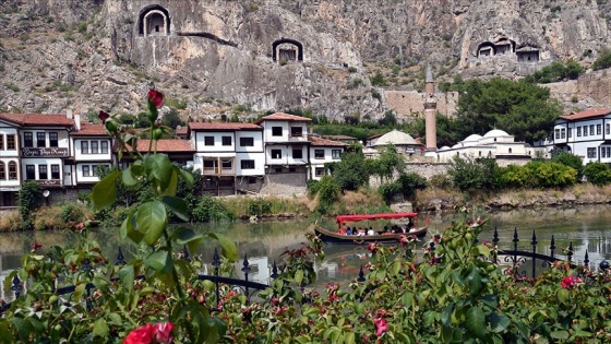 'Şehzadeler şehri' bayramda 30 bin kişiyi ağırladı