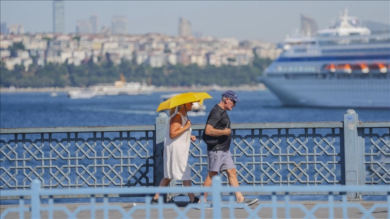 Sıcaklıklar bugün mevsim normallerinin üzerinde seyredecek