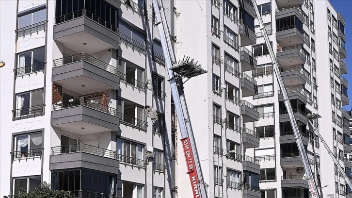 Sigortacılardan depremzedelere 