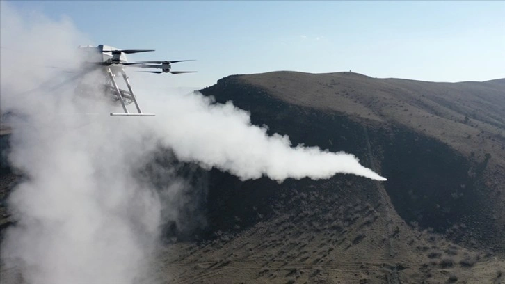 Silahlı drone Songar yerli roketleri ateşledi