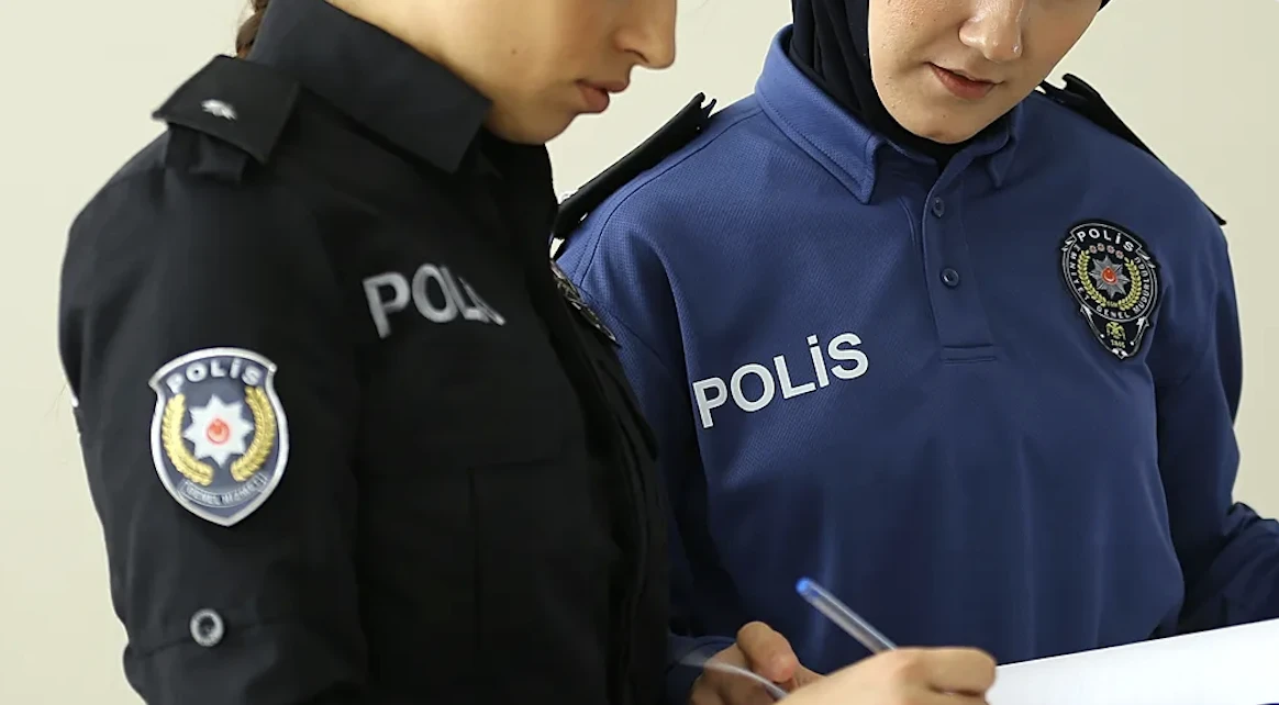 Şile'de kadın polise başörtüsünden dolayı hakaret eden zanlıya hapis istemi