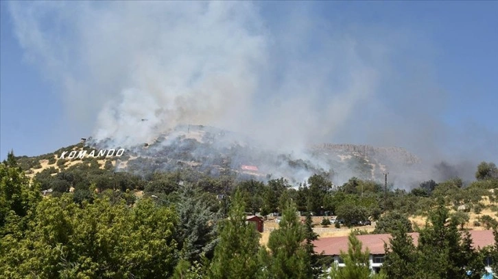 Şırnak'ta askeri birliğin mühimmat deposundaki patlamada 2 personel yaralandı