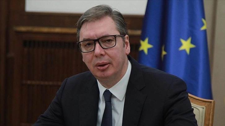 Sırp lider Vucic, AB ve ABD'den yetkililerle Kosova ile gerginliğin düşürülmesini görüştü