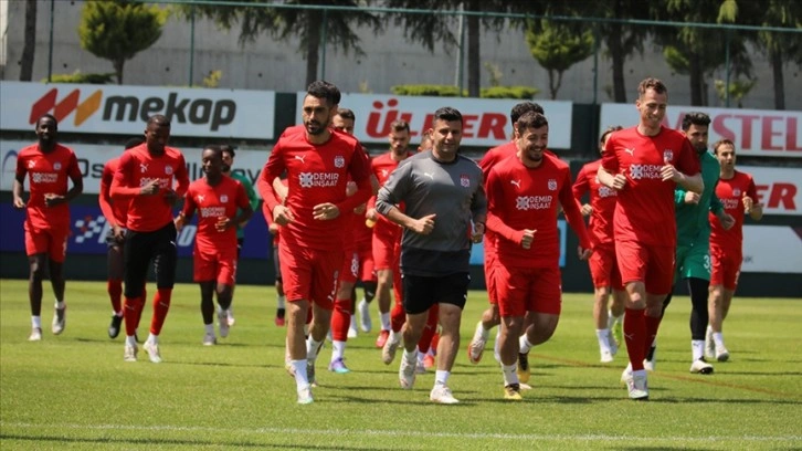 Sivasspor deplasmanda 25 puan topladı