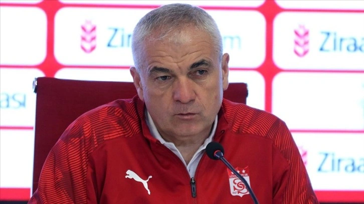 Sivasspor Teknik Direktörü Çalımbay: Taraftar benim için birinci adamdır