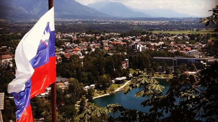Slovenya'da cumhurbaşkanlığı seçimi 23 Ekim'de yapılacak