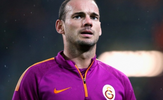 Sneijder'in yokluğunda sistem değişiyor!