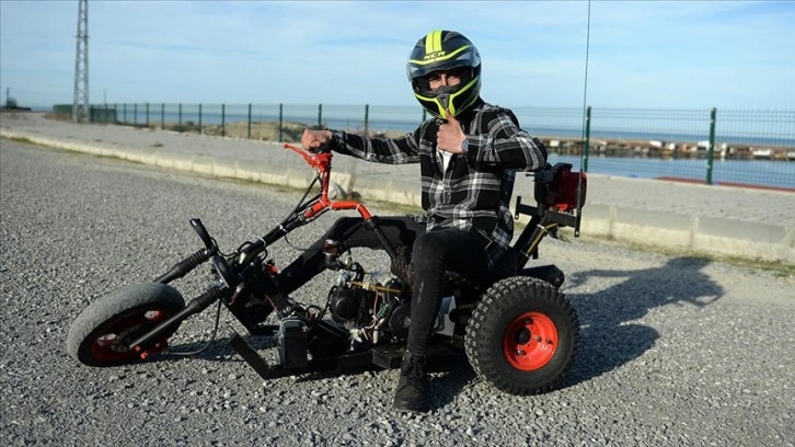 Sosyal medyada gördüklerinden etkilenen lise öğrencisi kendi motosikletini yaptı