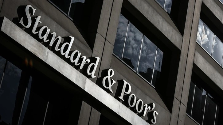 S&P: ABD'de resesyon riski hafifledi