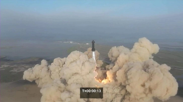 Space X'in Starship roketi üçüncü test uçuşunda en uzun mesafeyi kat etti