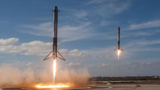 SpaceX, 60 internet uydusunu uzaya fırlattı