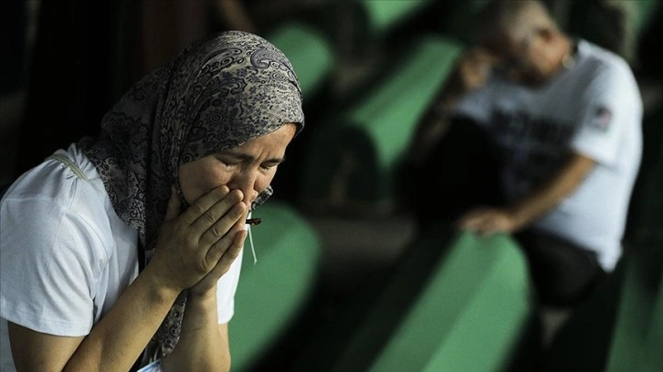 Srebrenitsa Anıt Merkezi, Srebrenitsa soykırımını inkar edenlerin yer aldığı raporu açıkladı