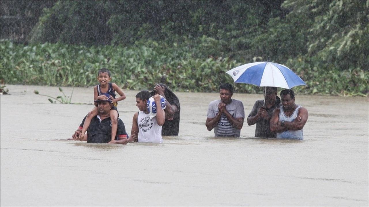 Sri Lanka'da şiddetli yağışların neden olduğu afetlerde ölenlerin sayısı 193'e çıktı