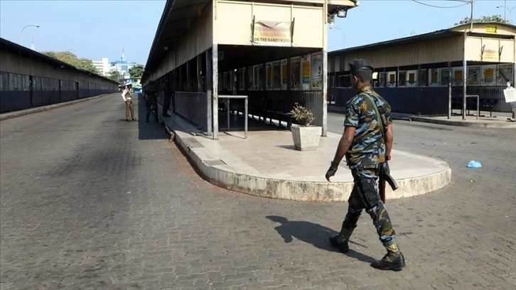 Sri Lanka'da geniş çaplı protesto öncesi sokağa çıkma yasağı ilan edildi