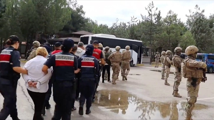 Suç örgütlerine yönelik 'Mahzen-36' operasyonlarında 42 şüpheli yakalandı