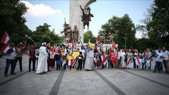 Sudan'da sivillerin katledilmesi İstanbul'da protesto edildi
