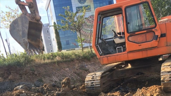 Sultangazi'de kazı çalışması sırasında havan topu mermisi bulundu