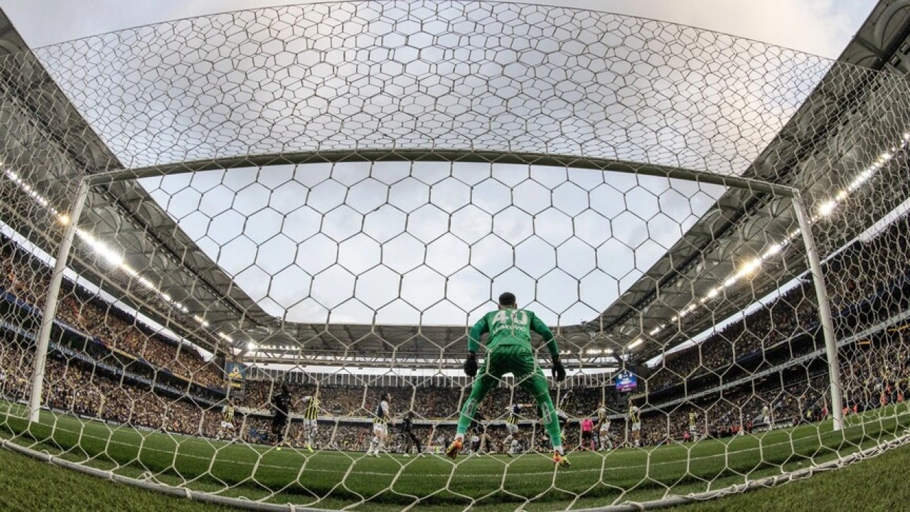 S&uuml;per Lig'in rekorları, ilkleri