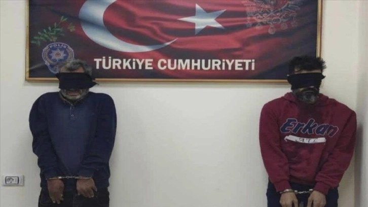 Suriye Afrin'de canlı bomba eylemi hazırlığındaki 2 PKK/YPG'li terörist yakalandı
