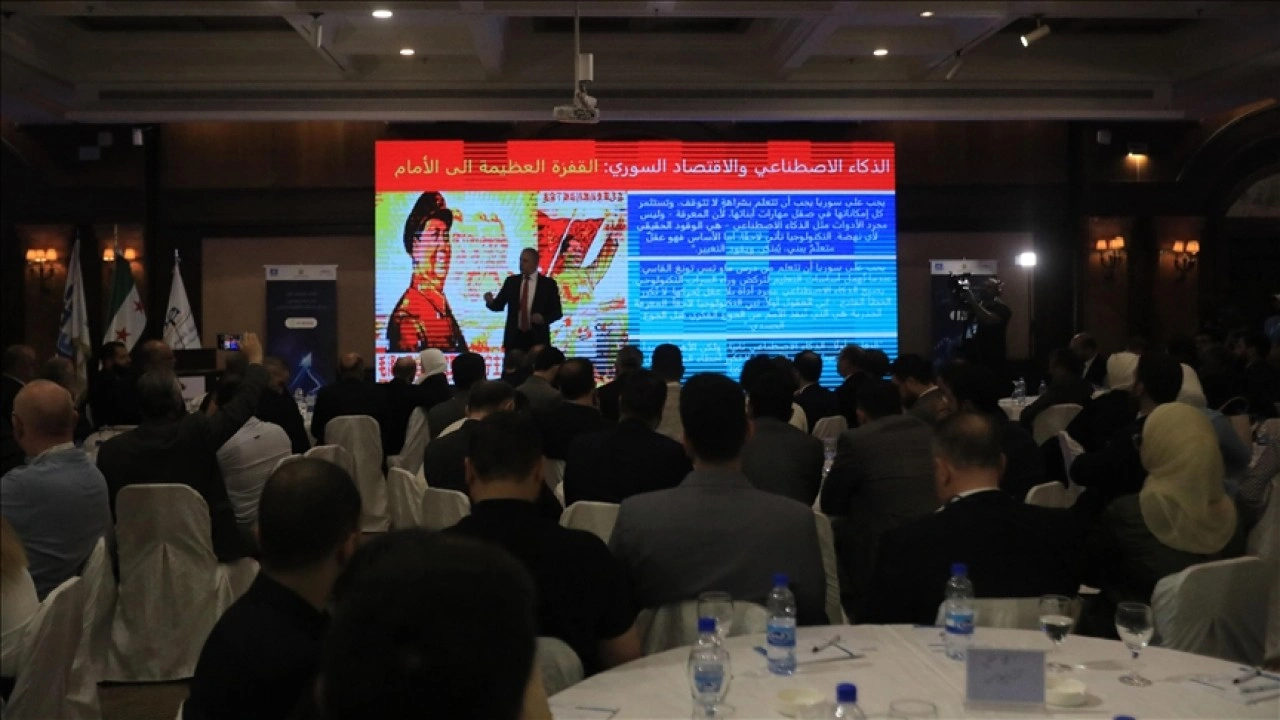 Suriye'nin başkenti Şam’da ilk yapay zeka konferansı başladı