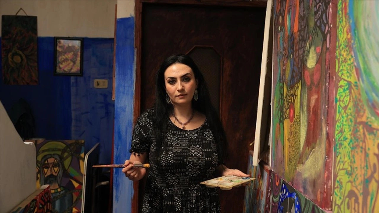 Suriyeli ressam, Şam’daki evini sanat galerisine dönüştürdü