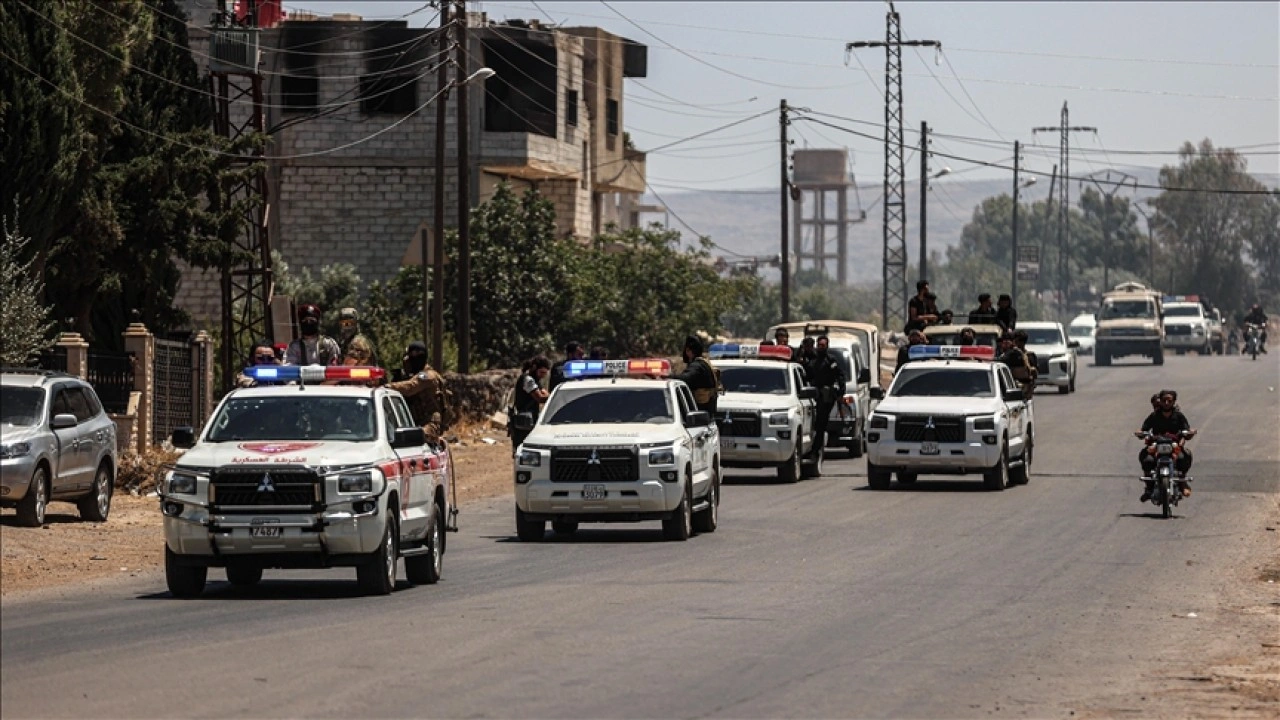 Süveyda'da sükunet sağlanırken polis gücü kent merkezi çevresinde konuşlanıyor